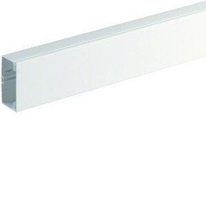 Goulotte lifea p 60mm h 110mm IP40 IK09 à IK10 PVC rigide RAL 9016 Pure - HAGER FB6011009016 