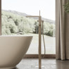 Mélangeur bain/douche avec colonnette d'alimentation par le sol et douchette flat one or GILLO - BOSSINI Z00761021