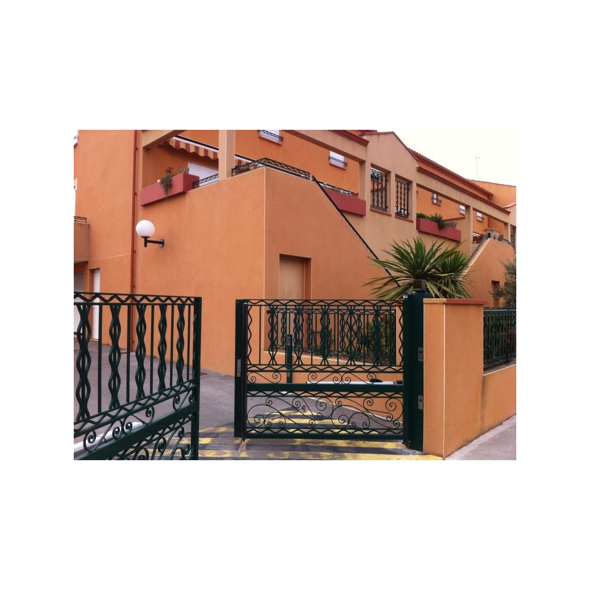 Operateur 400 cbc. operateur hydrau. 230v, acc.instal., cle dev., cond 8uf 400v - FAAC 104205 