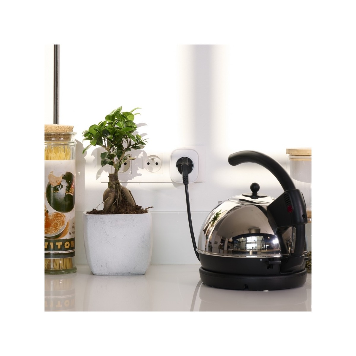 Easy Plug E16EM | Prise connectée E (FR), 16A, avec mesure de consommation-Delta Dore 6353005 