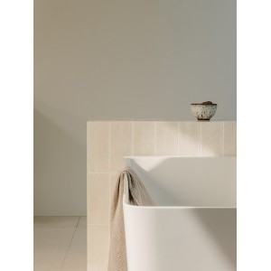 Ona baignoire îlot en stonex d'angle asymétrique droite 1600x700 blanc - ROCA A248638000 