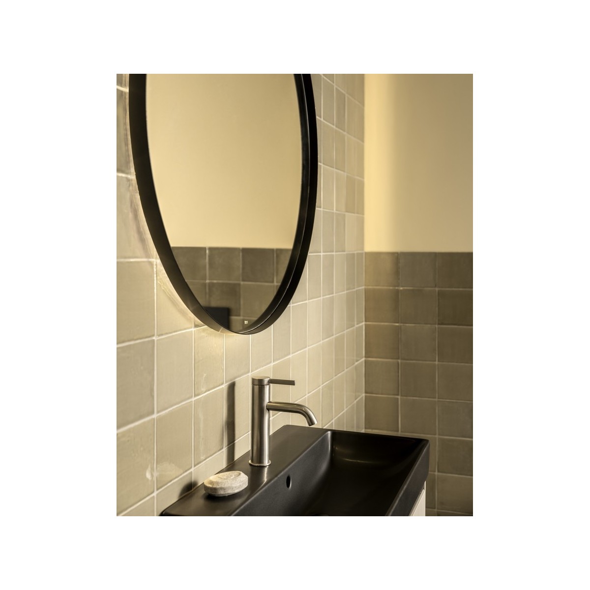 Ona mit de lav monotrou corps lisse avec vidage clic-clac pvd acier inoxydable - ROCA A5A3A9ESM0 