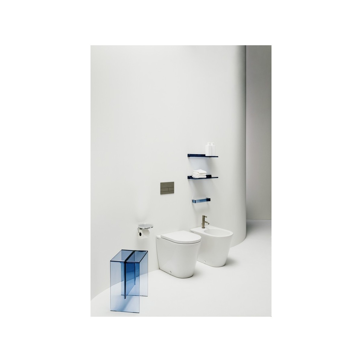 Kartell laufen tablette murale 'shelfish' plastique 450x155x40mm fumé - LAUFEN H3853300850001 