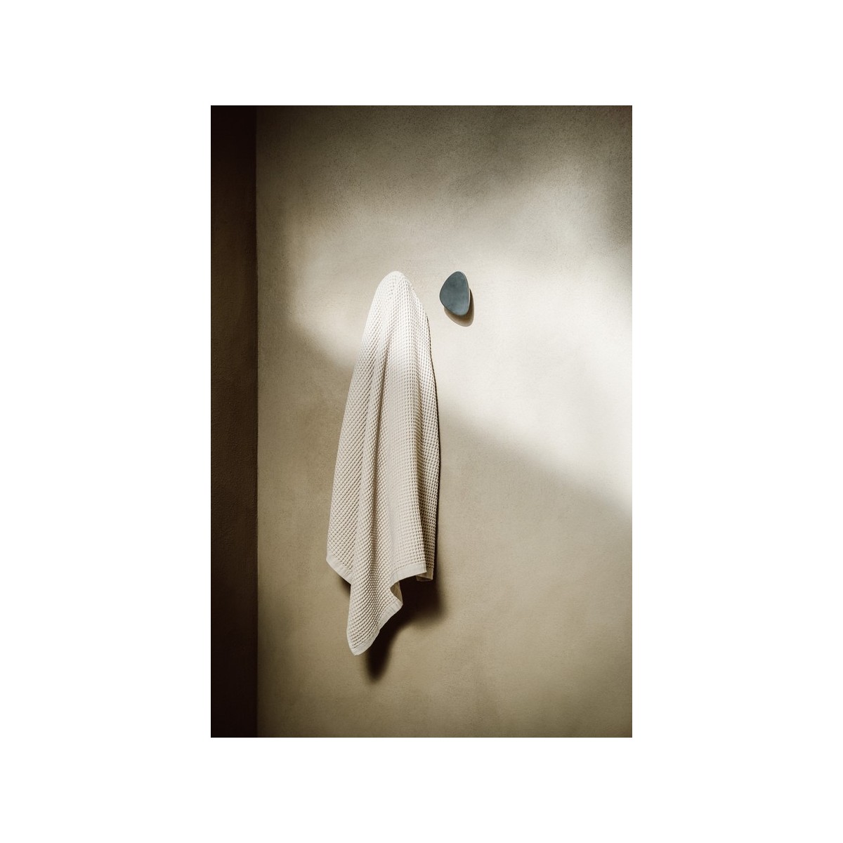 Ilbagnoalessi porte-serviettes en céramique 130x70x95 mm café mat - LAUFEN H8709761880001 