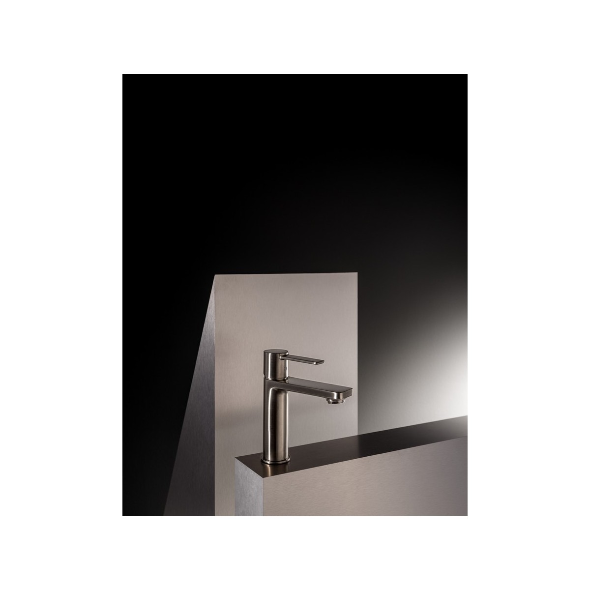 Targa mitigeur s corps lisse ouverture sur l'eau froide pvd acier inoxydable - ROCA A5A325FSM0 