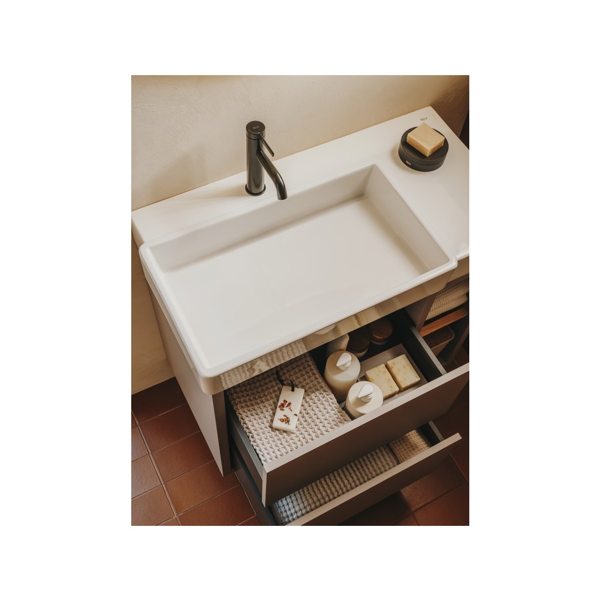 Ona mitigeur de lavabo monotrou corps lisse, vidage clic-clac graphite brossé - ROCA A5A3A9EGM0 