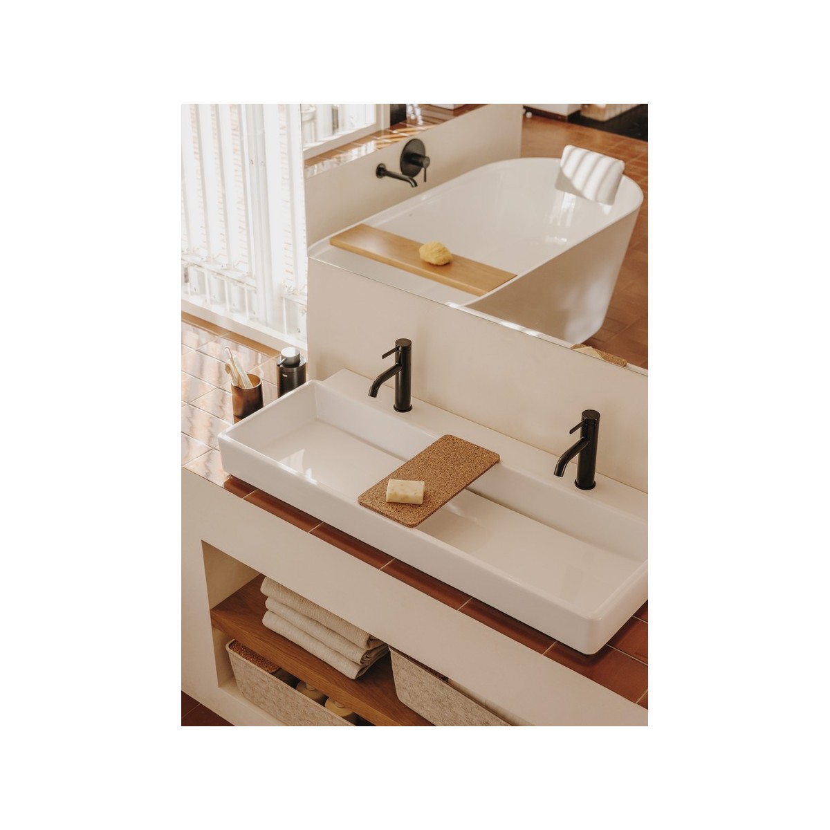 Ona mitigeur de lavabo monotrou corps lisse, vidage clic-clac graphite brossé - ROCA A5A3A9EGM0 
