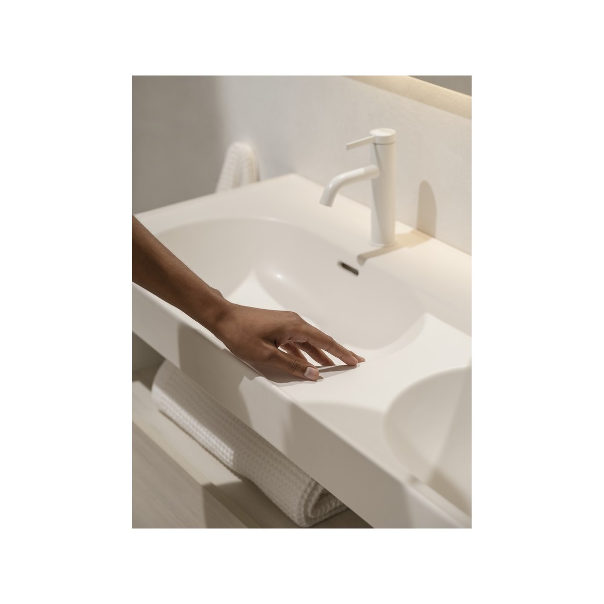 Ona mitigeur de lavabo mezzo corps lisse avec vidage clic-clac blanc mat - ROCA A5A3C9EB00 