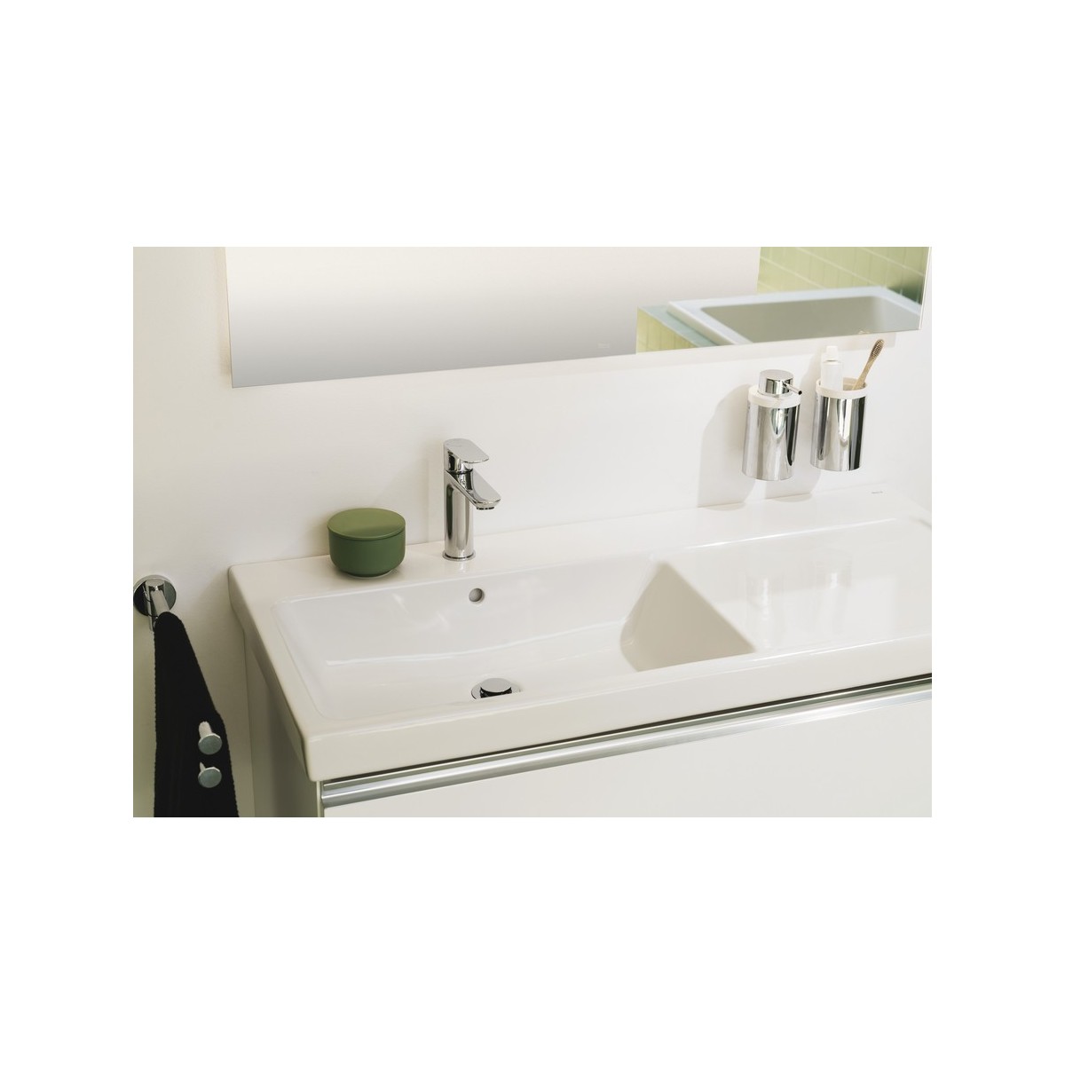 Hotels round distributeur de savon mural avec poussoir rose gold - ROCA A817596RG0 