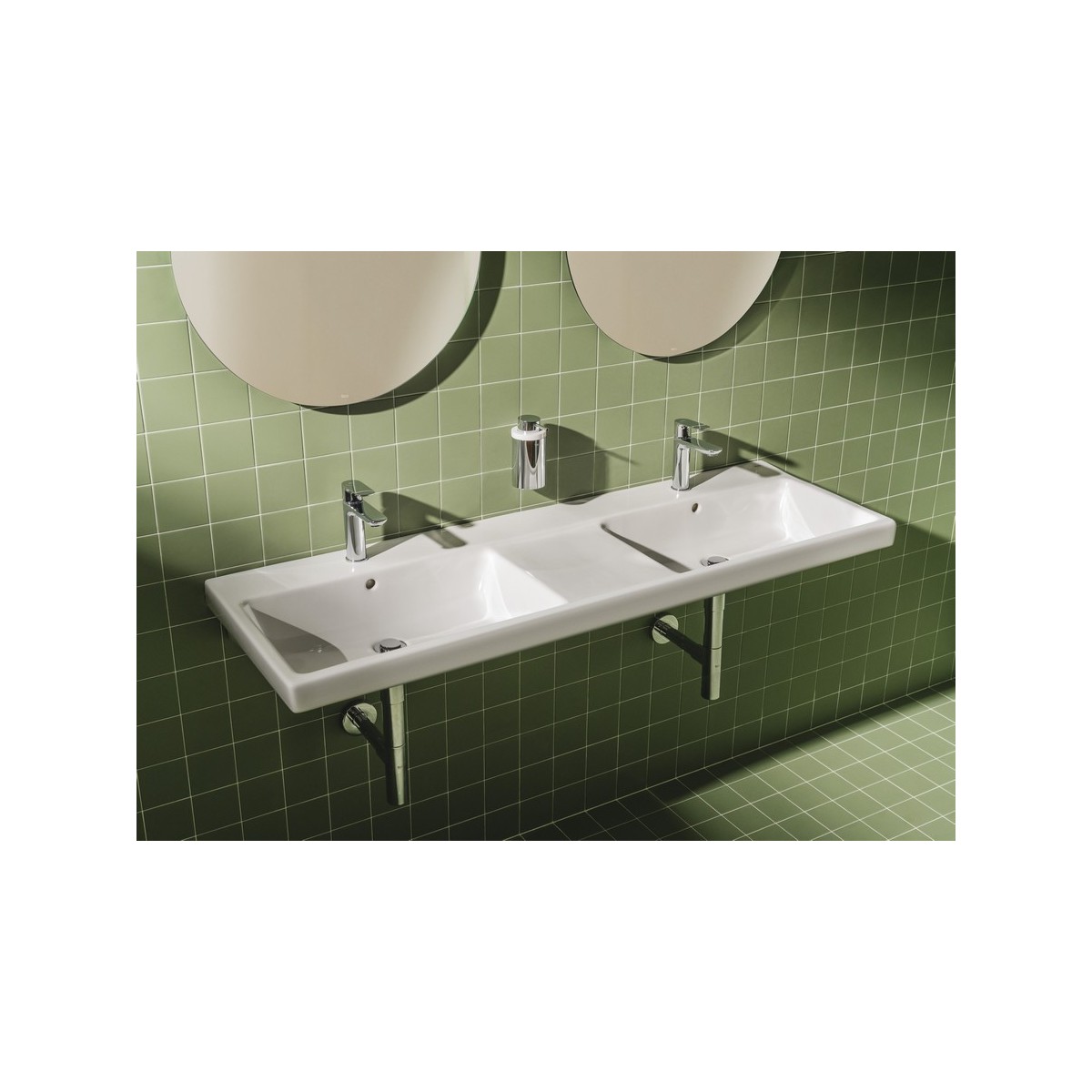 Hotels round distributeur de savon mural avec poussoir or brossé - ROCA A817596VA0 