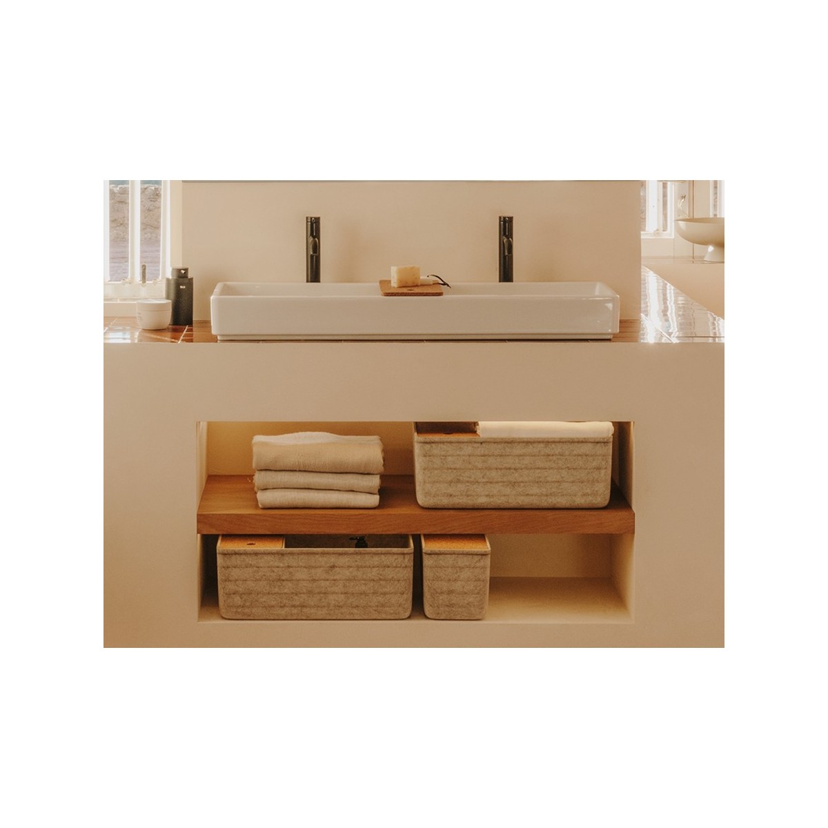 Tura petit panier en feutre recyclé avec couvercle en liège 335x165mm - ROCA A818025N10 