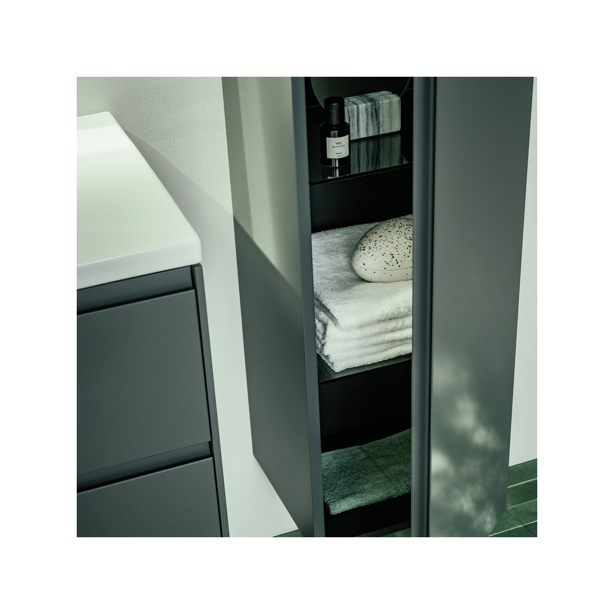 Lani armoire haute 1 porte charnières à droite 355x335x1650mm multicolour - LAUFEN H4037221129991 