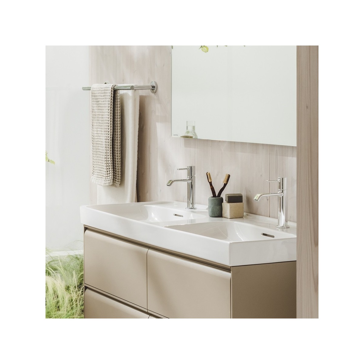 Meda lavabo double mural ou à poser sur meuble noir mat 1300x460x80 mm - LAUFEN H8141127161041 