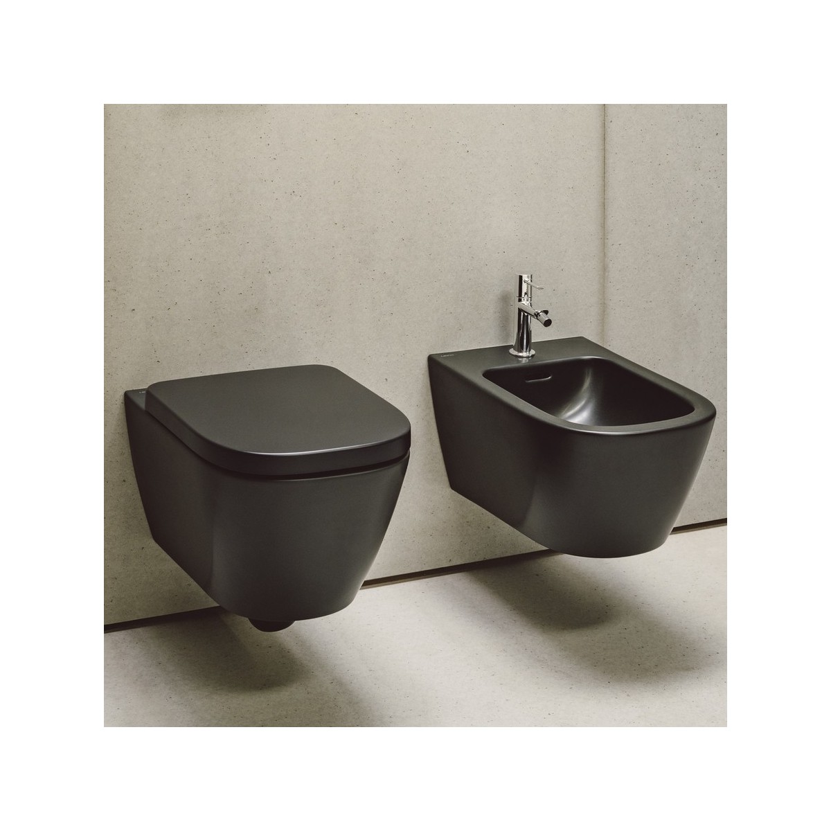 Meda cuvette susp silent flush ss bride noir mat 540x360x355 - LAUFEN H8201107160001 