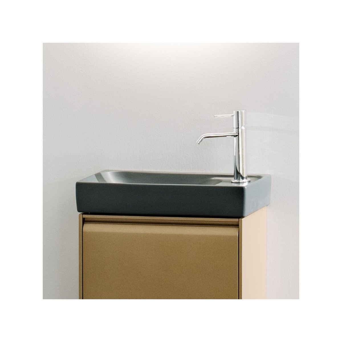 Meda lave-mains plage de robinetterie à droite graphite mat 460x235x80 mm - LAUFEN H8151137581141 