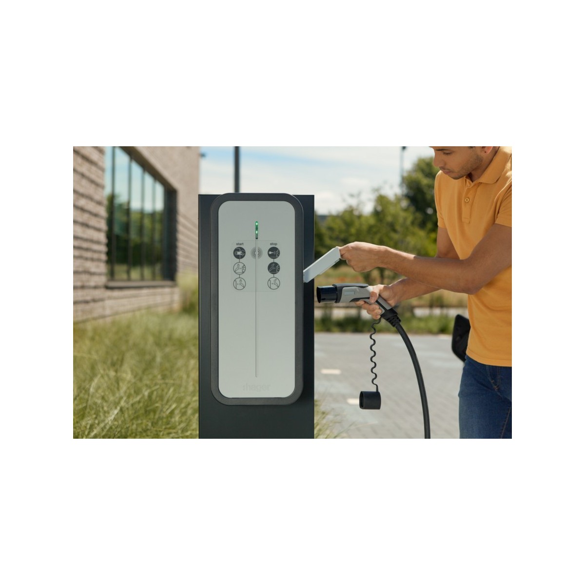 witty share borne de recharge RFID OCPP IP55 1x22kW 1P avec MID intégré - HAGER XEV1R22T2M3 