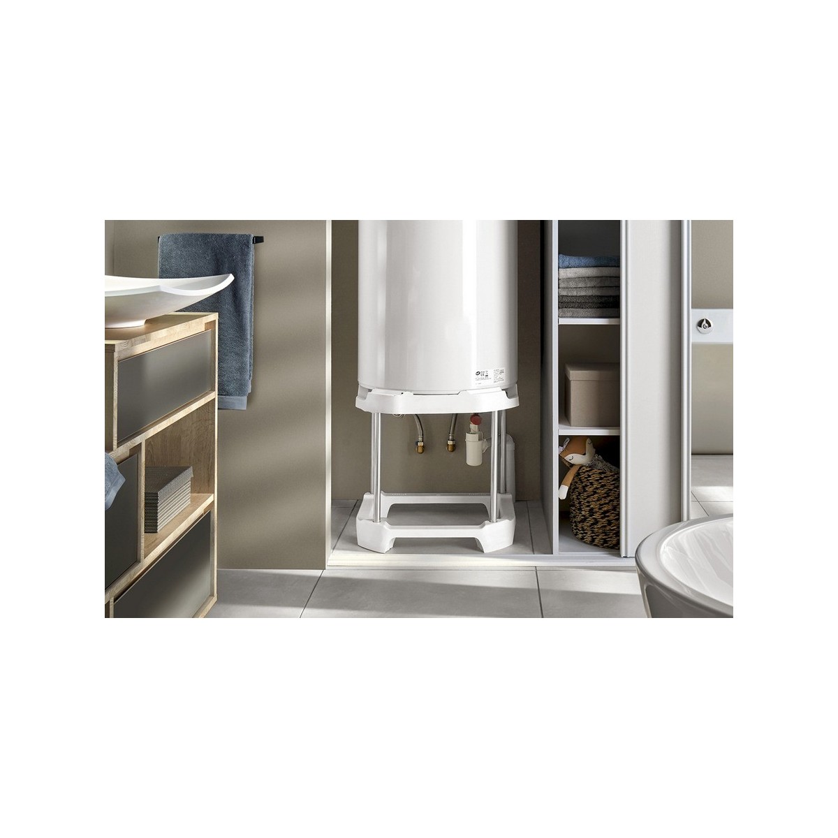 Trépied universel pour chauffe-eau 100l-200l - Atlantic 009243 