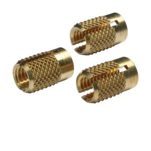 Jeu 100écrous M6 à encastrer I - ENVELOPPES  HAGER FZ801